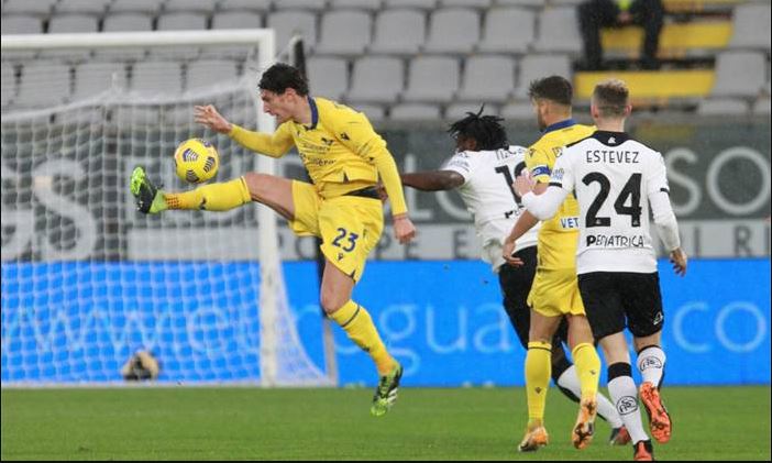 Soi keo tai xiu Bologna vs Hellas Verona