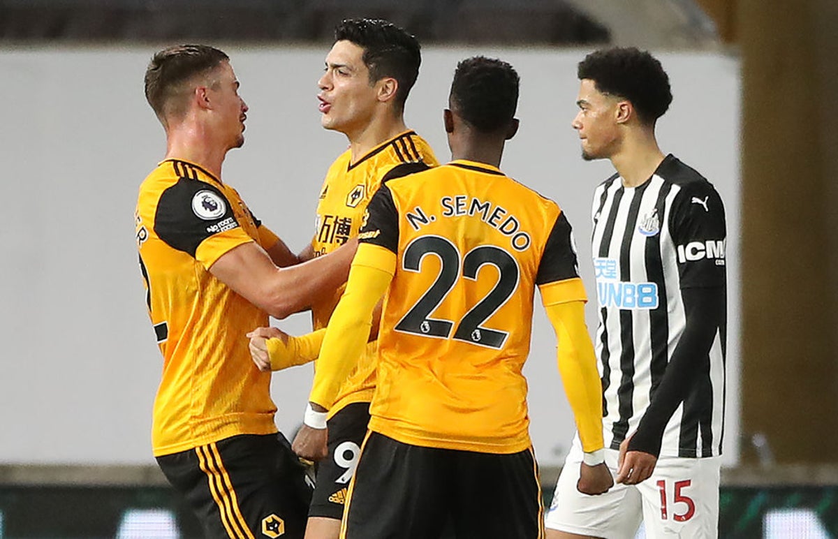Soi keo tran dau Wolverhampton vs Newcastle 