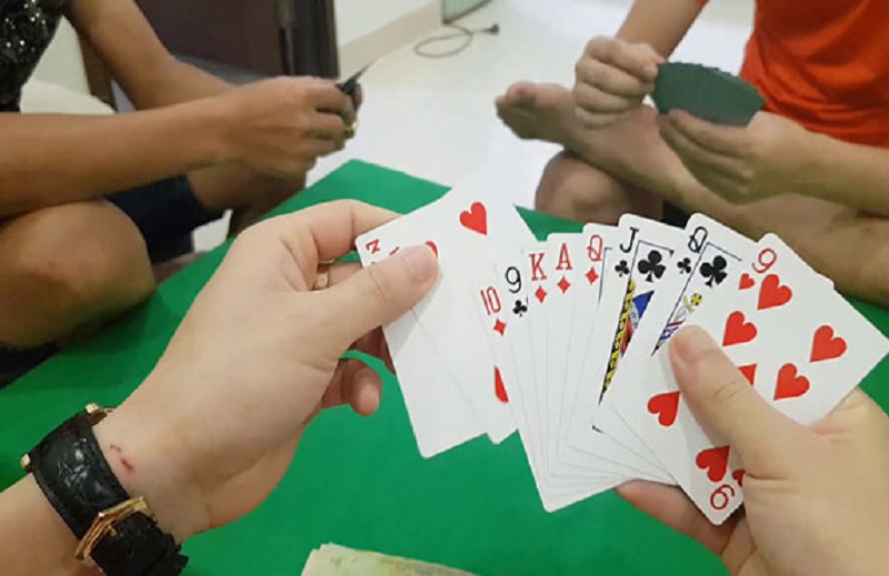 Nguyen tac khi choi bai tien len