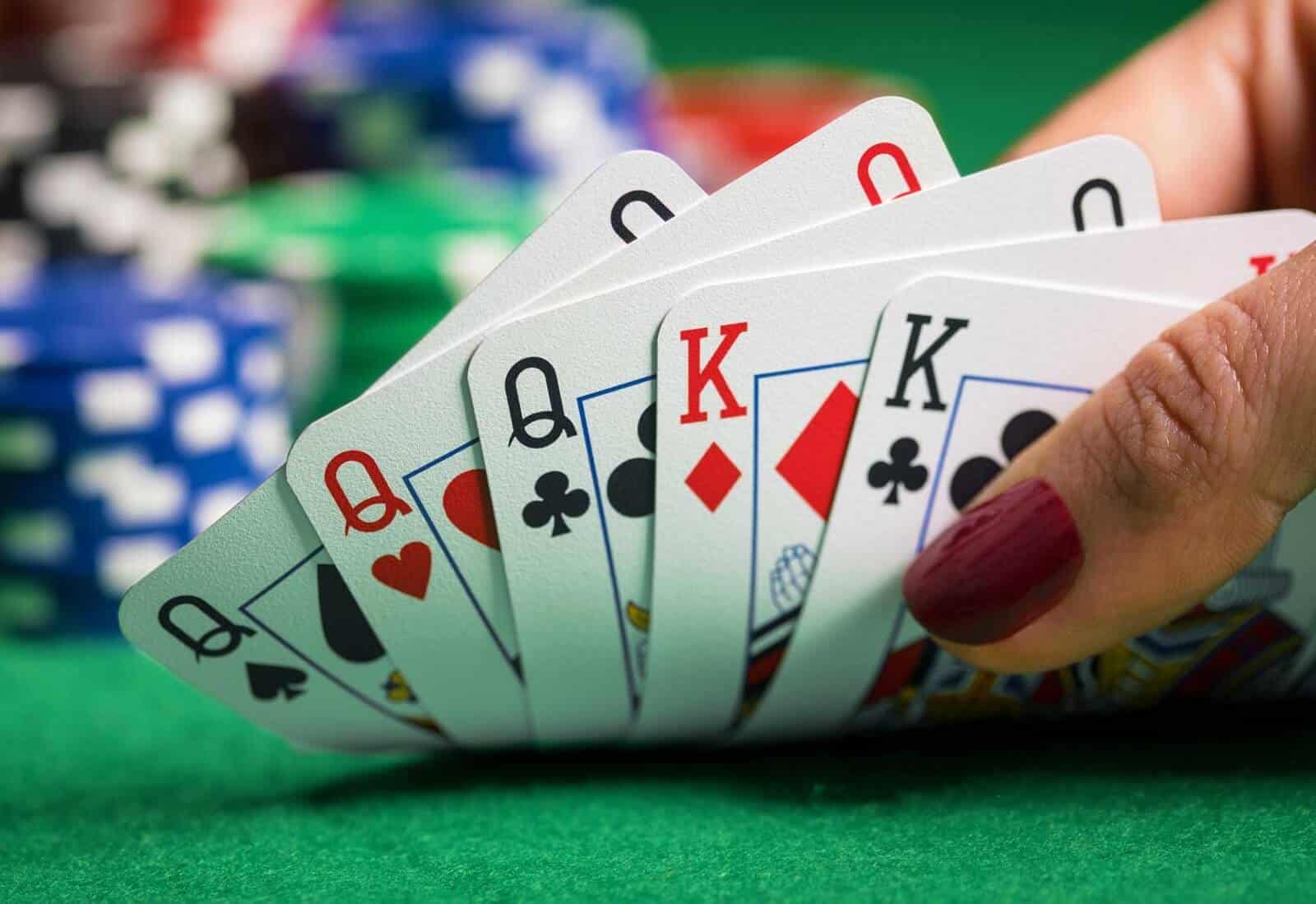 Huong dan cach danh cu lu trong game bai