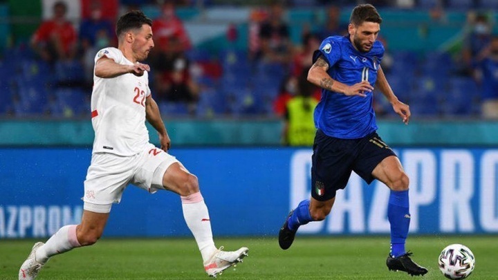 Soi keo chap Duc vs Y