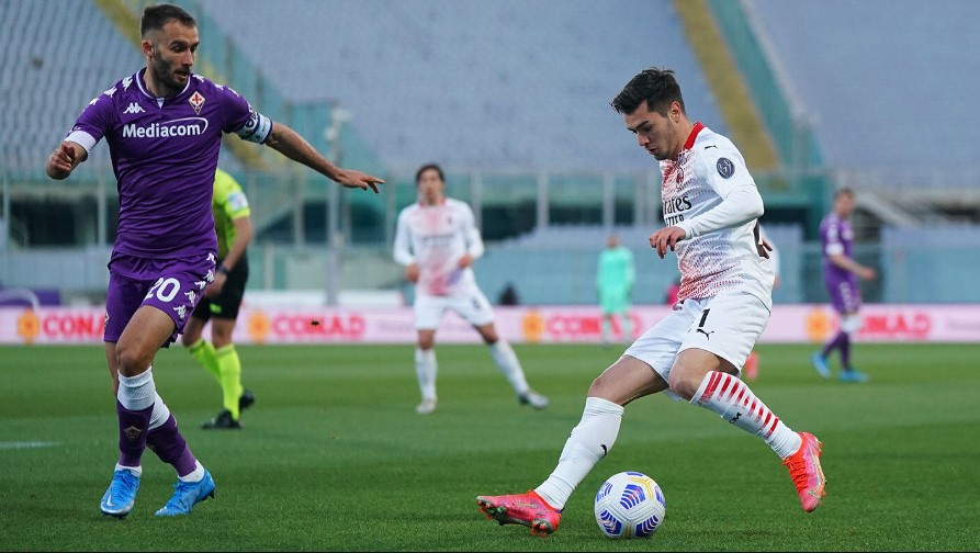 Cách soi kèo AC Milan vs Fiorentina 2H45 ngày 26/11/23 Serie A tại Sbobet