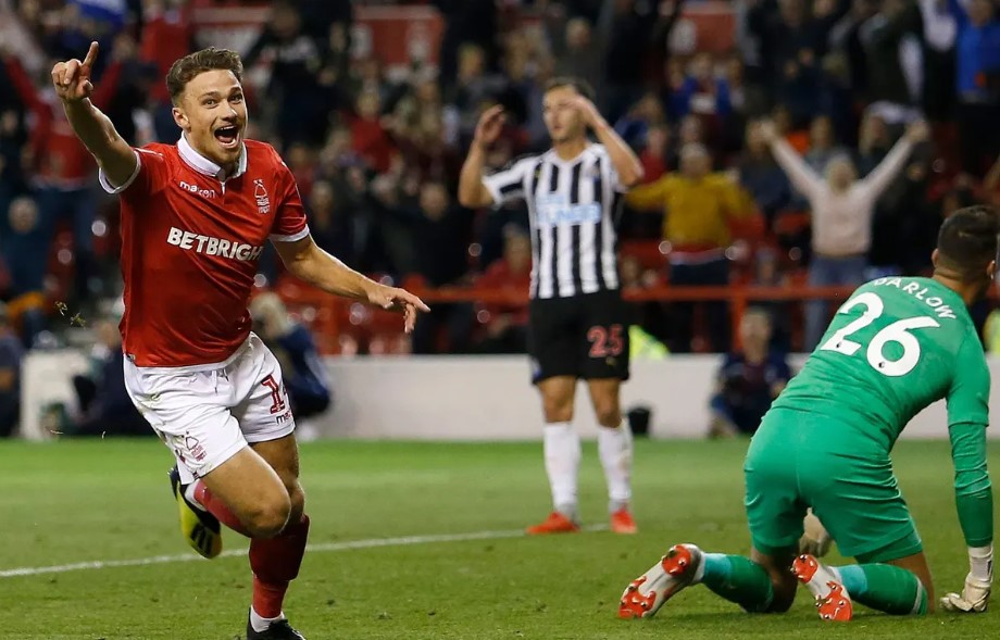 Bắt kèo Newcastle vs Nottingham 19H30 ngày 26/12/23 NHA tại Vn88