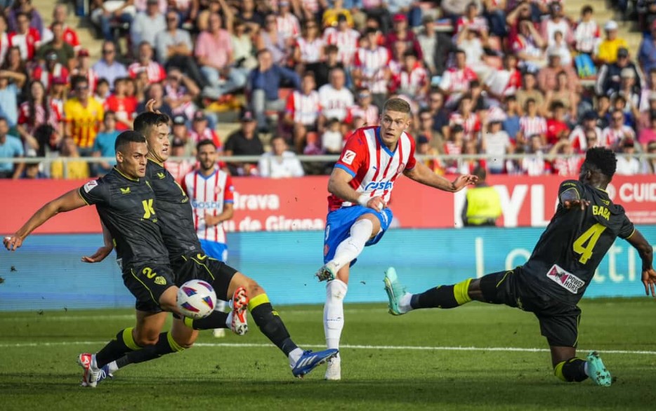 Gợi ý bắt kèo Almeria vs Girona 20H ngày 14/1/25 La Liga tại Sbobet